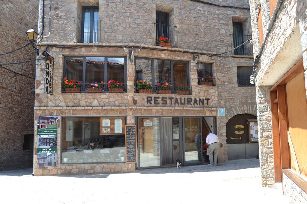 Hostal La Muntanya Castellar De N'Hug Exterior foto